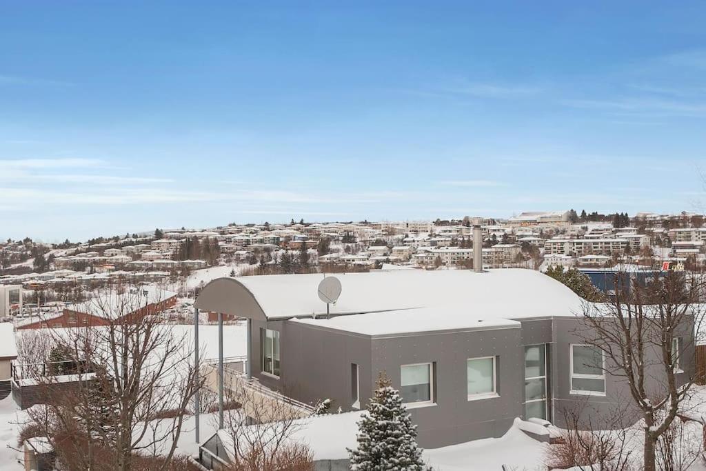 Modern 3br Oasis In Kopavogur Apartment Reykjavik