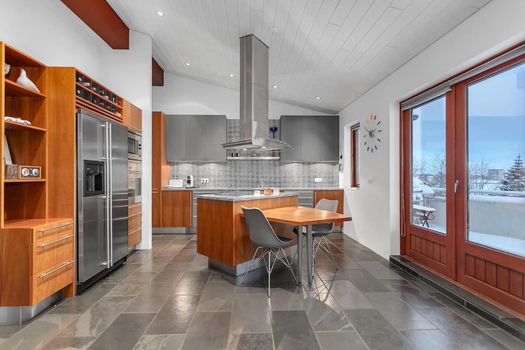 Modern 3br Oasis In Kopavogur